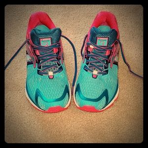 NWT Brooks Ravenna Tennis Shoes